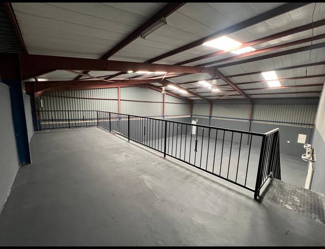 290M² WAREHOUSE TO LET IN MULDERSDRIFT